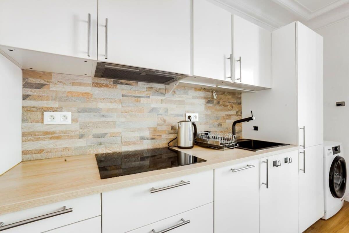 2br Montmartre & Sacre-coeur - Cityapartmentstay * Parigi
